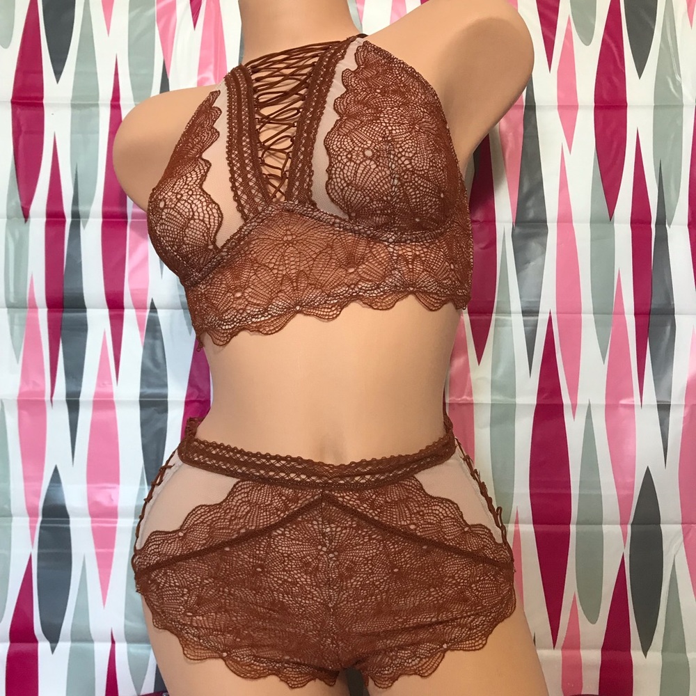 Victoria’s Secret High Neck Bralette & Shortie Set - Picture 4 of 5